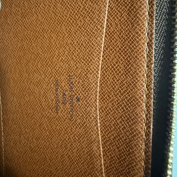 Louis Vuitton Monogram Panda Zippy wallet - Picture 8 of 12